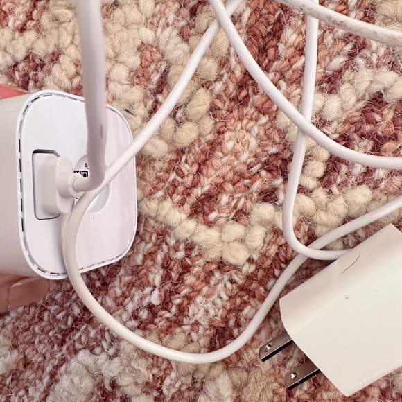 Blink Mini Smart Security Camera Indoor Plug-In Motion Detection - Picture 7 of 7